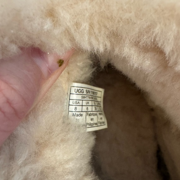 UGG tan mini fluff US 8 - Picture 8 of 9